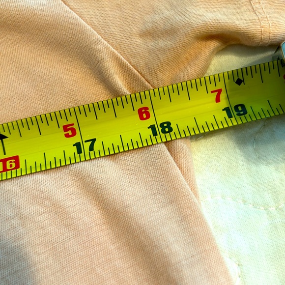 PAC SUN LA GRAPHIC TEE-Apricot w/ocean wave design in Size Medium - Picture 7 of 7